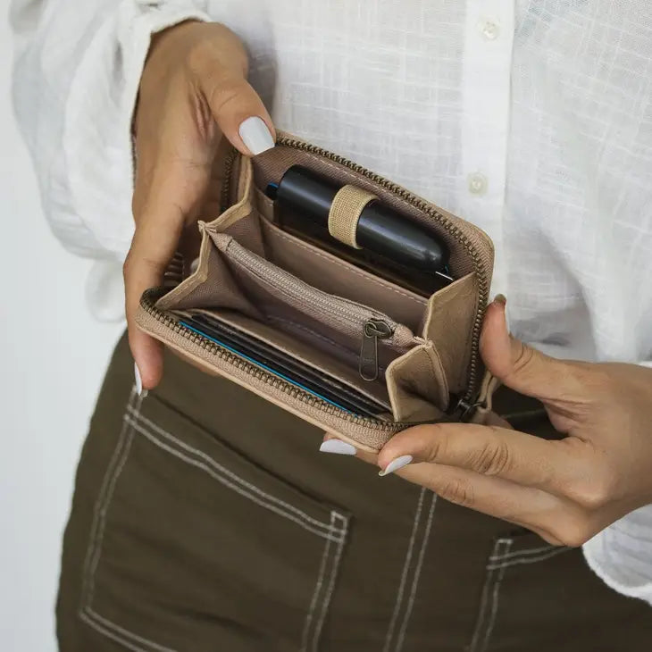 quin wallet - sand