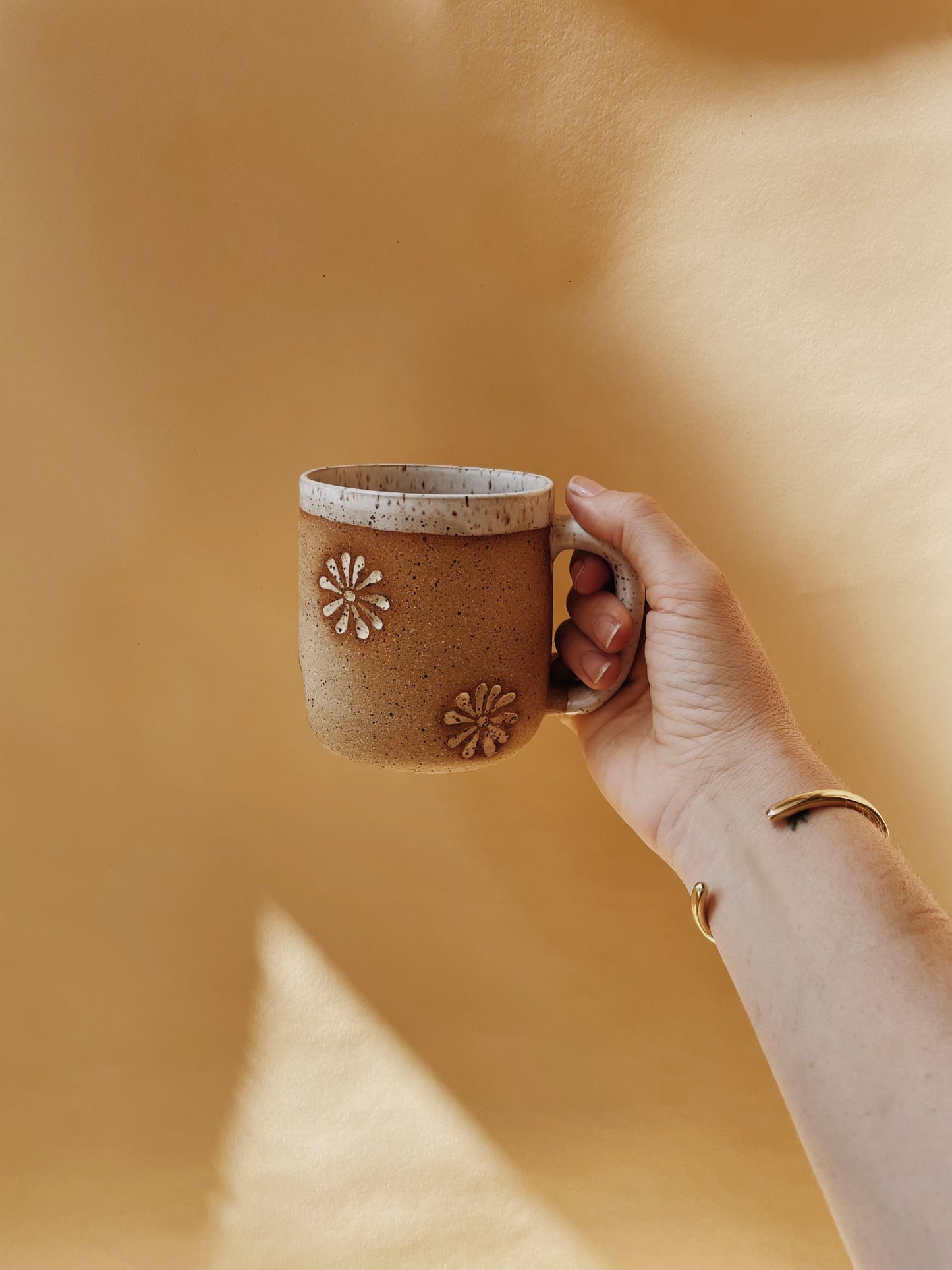 osso ceramics / lazy daisy mug