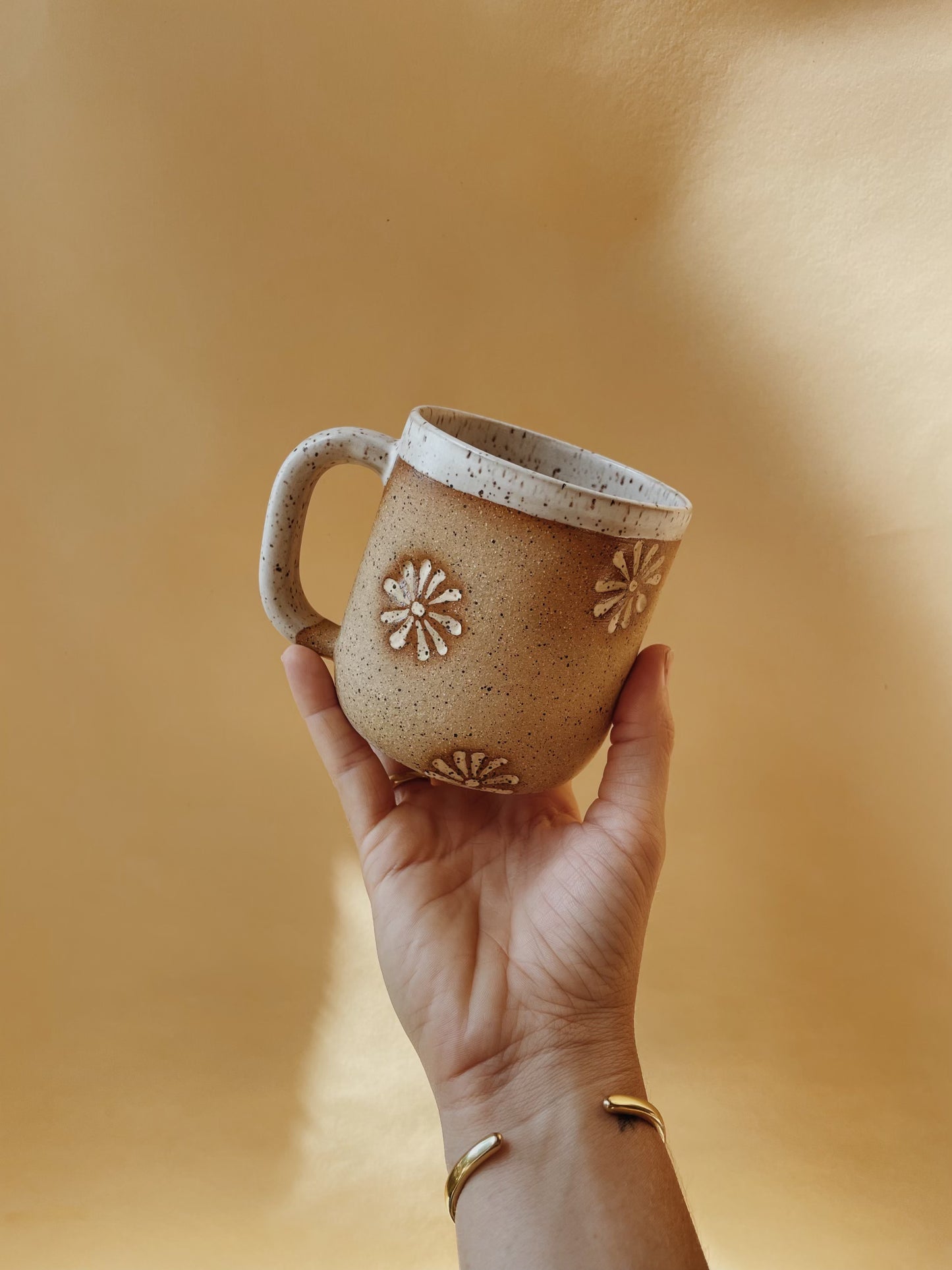 osso ceramics / lazy daisy mug