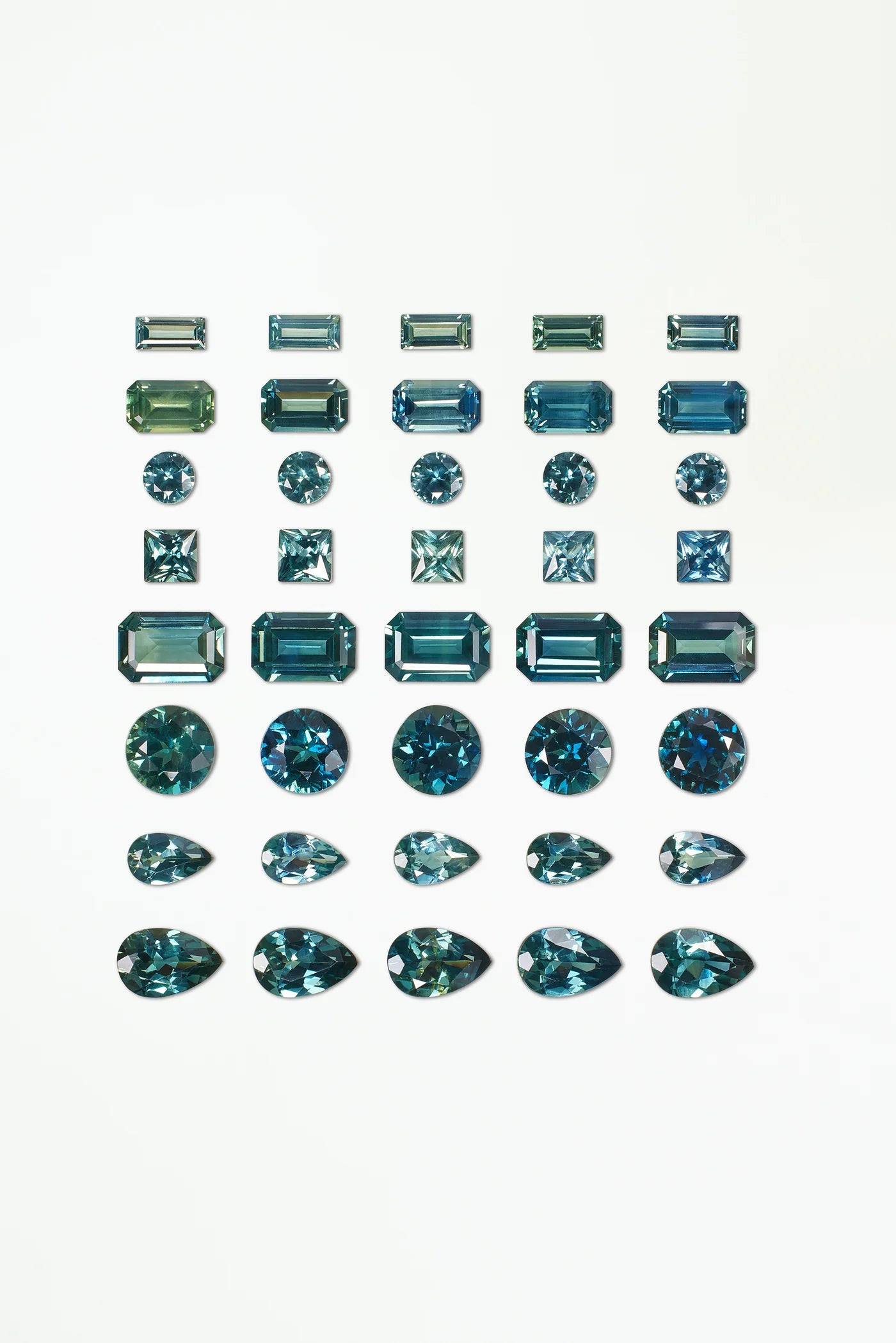 wwake / medium horizontal emerald sapphire monolith ring