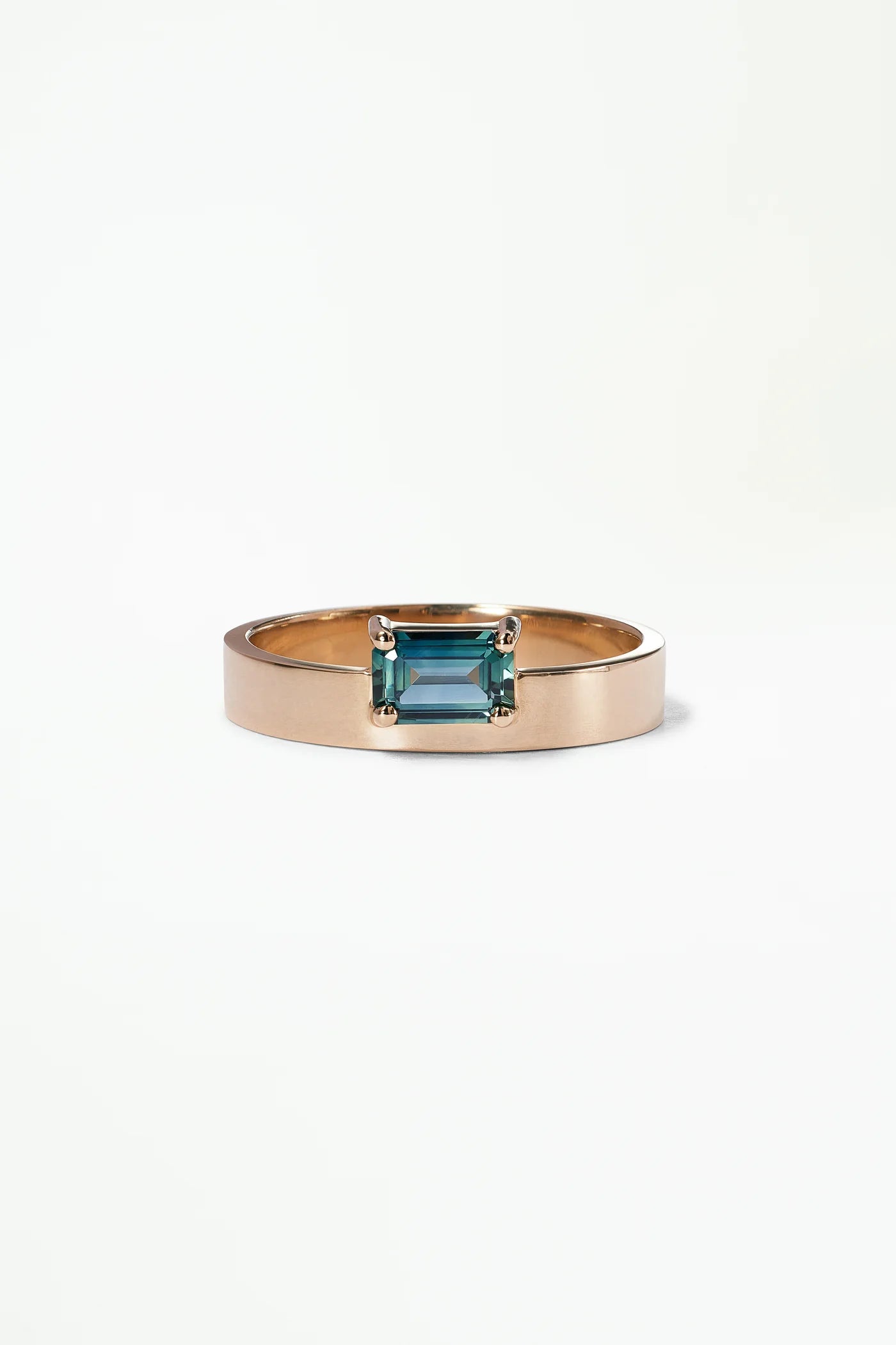 wwake / medium horizontal emerald sapphire monolith ring