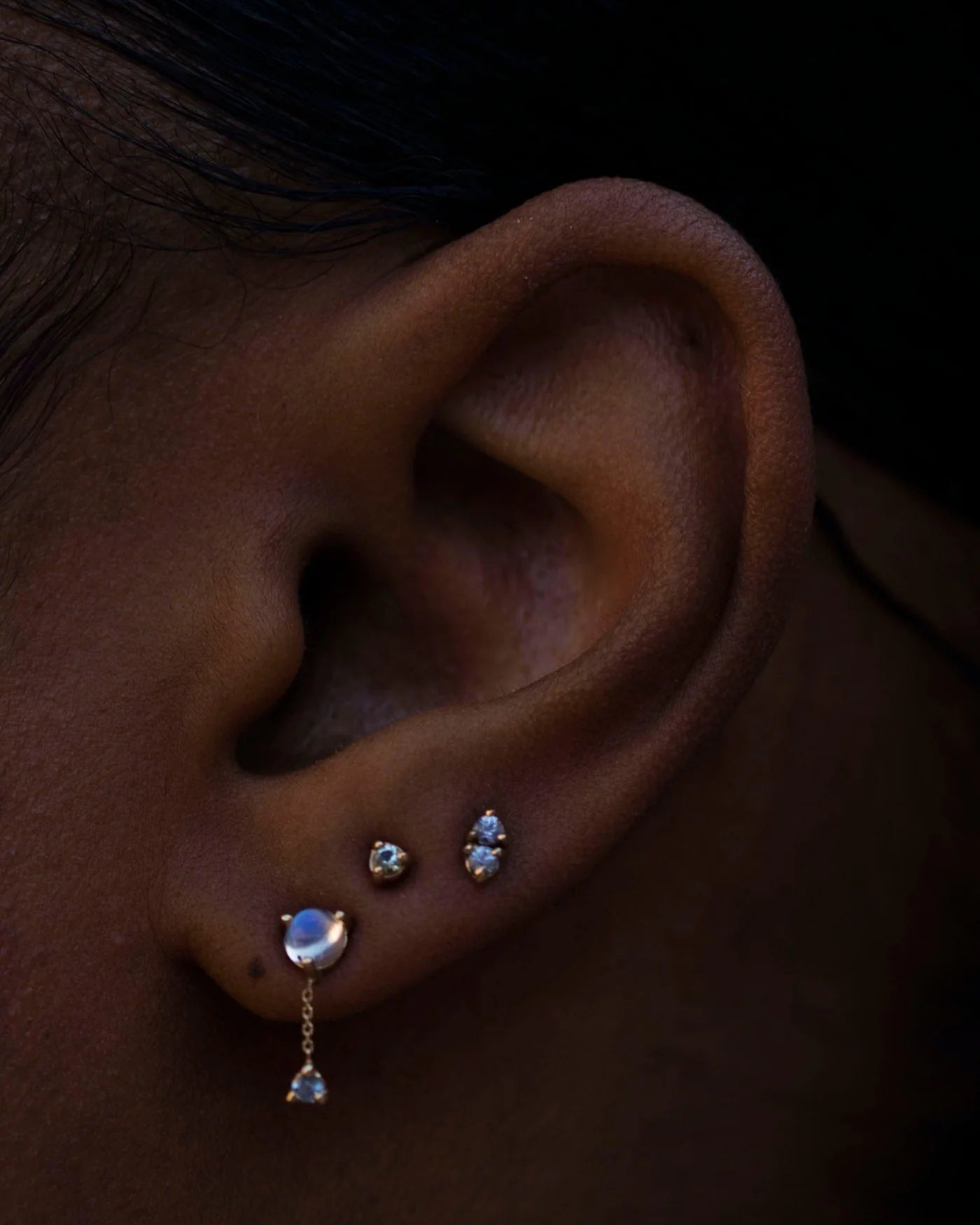 wwake / large two-step chain earring - moonstone + sapphire - single