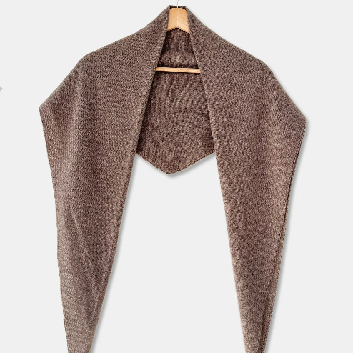 le bon shoppe / cashmere shawl