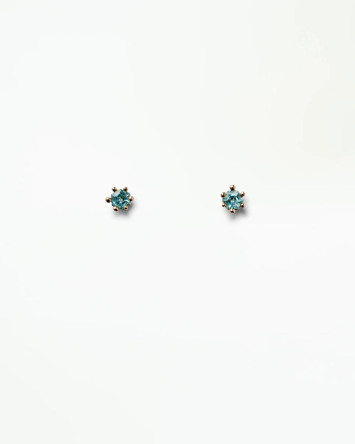 wwake / hex stud earrings - apatite