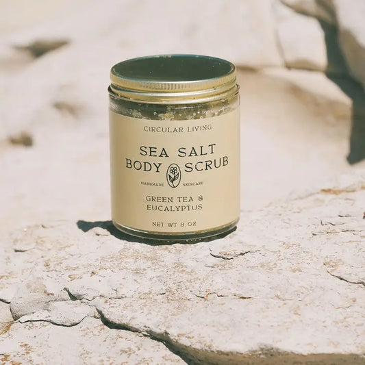 circular living / sea salt body scrub - green tea & eucalyptus