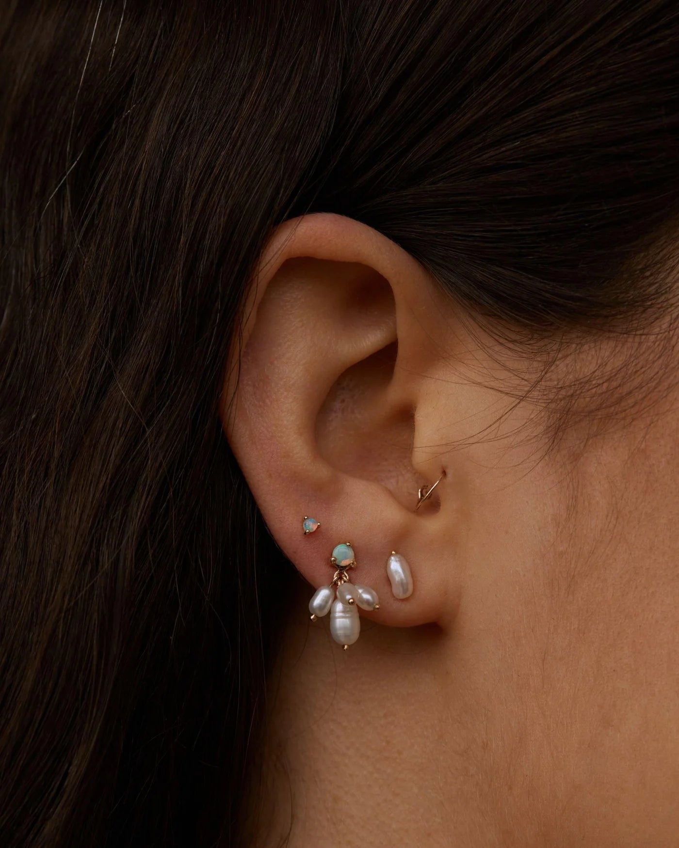 wwake / irregular pearl stud earring - single