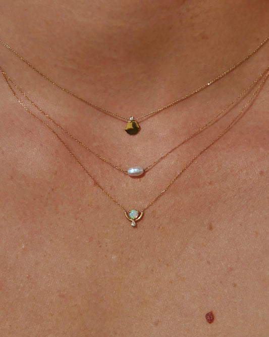 wwake / irregular pearl necklace