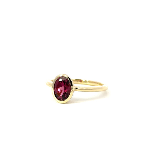 amara ring - oval - rhodolite garnet