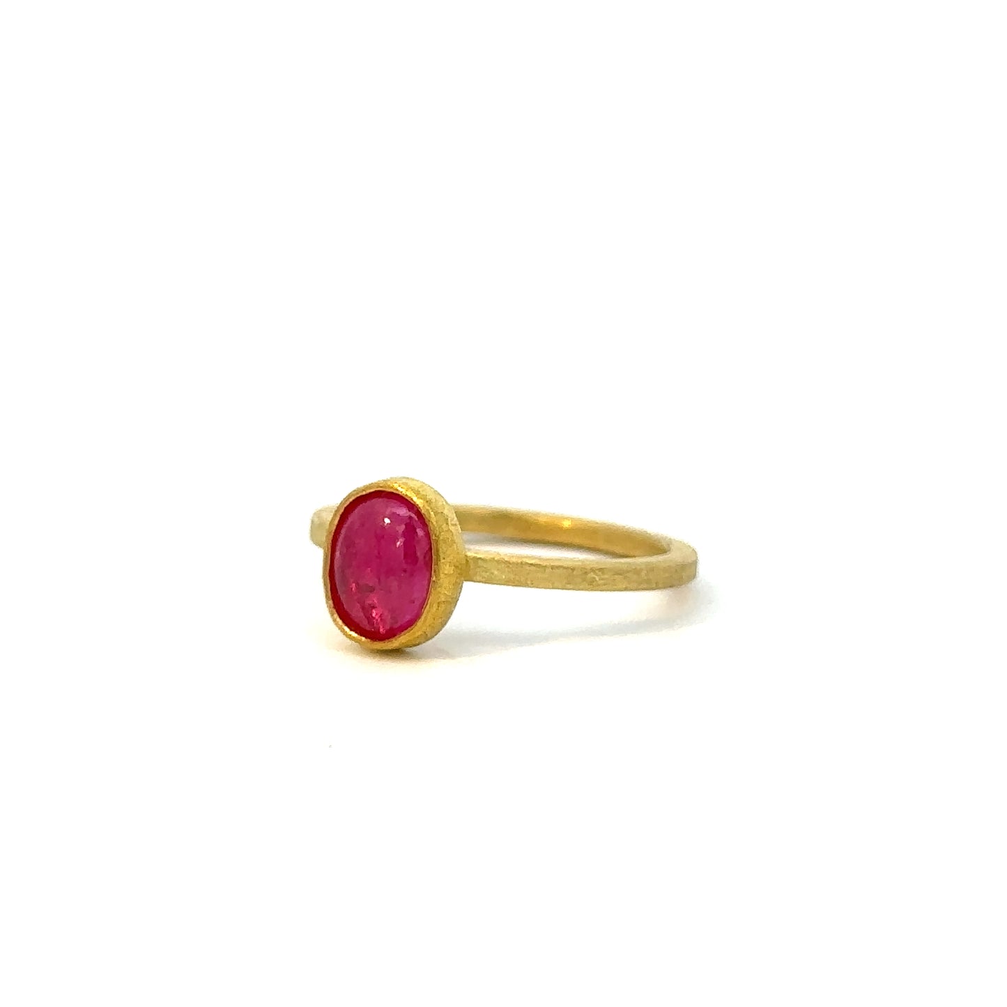 oval ruby cabochon ring