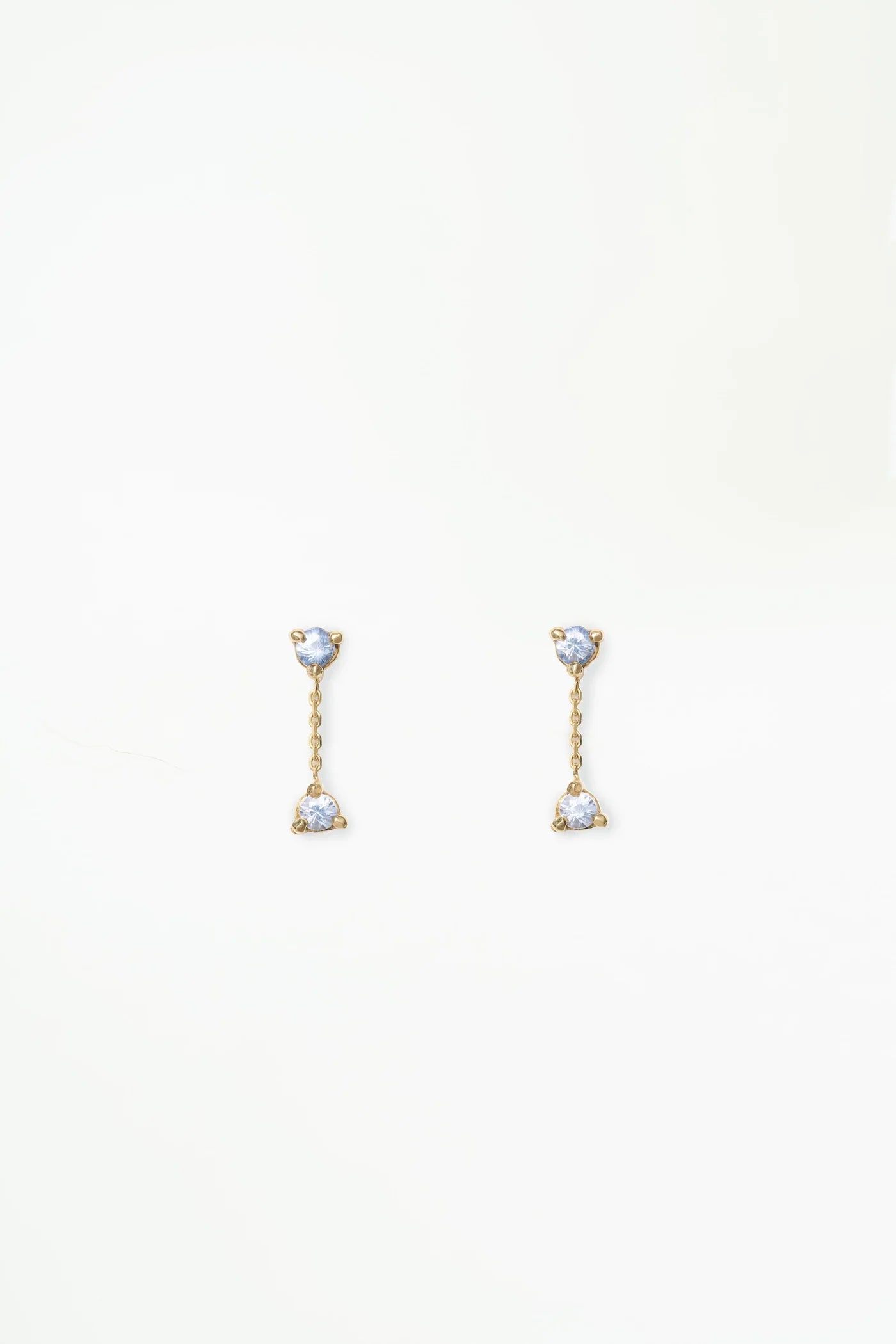 wwake / small two-step chain earring - sapphire - single