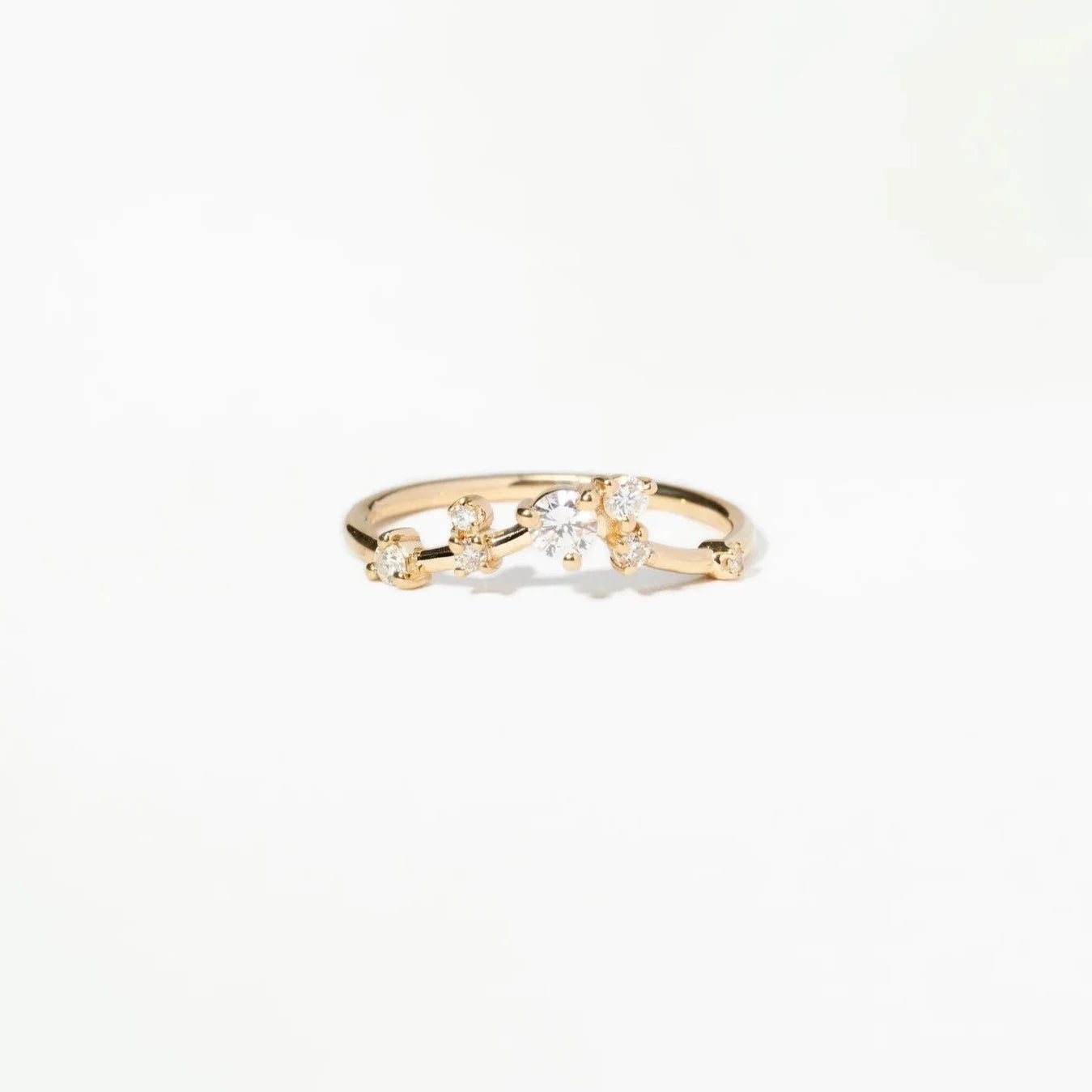 wwake / organic triangle brilliant cut diamond ring