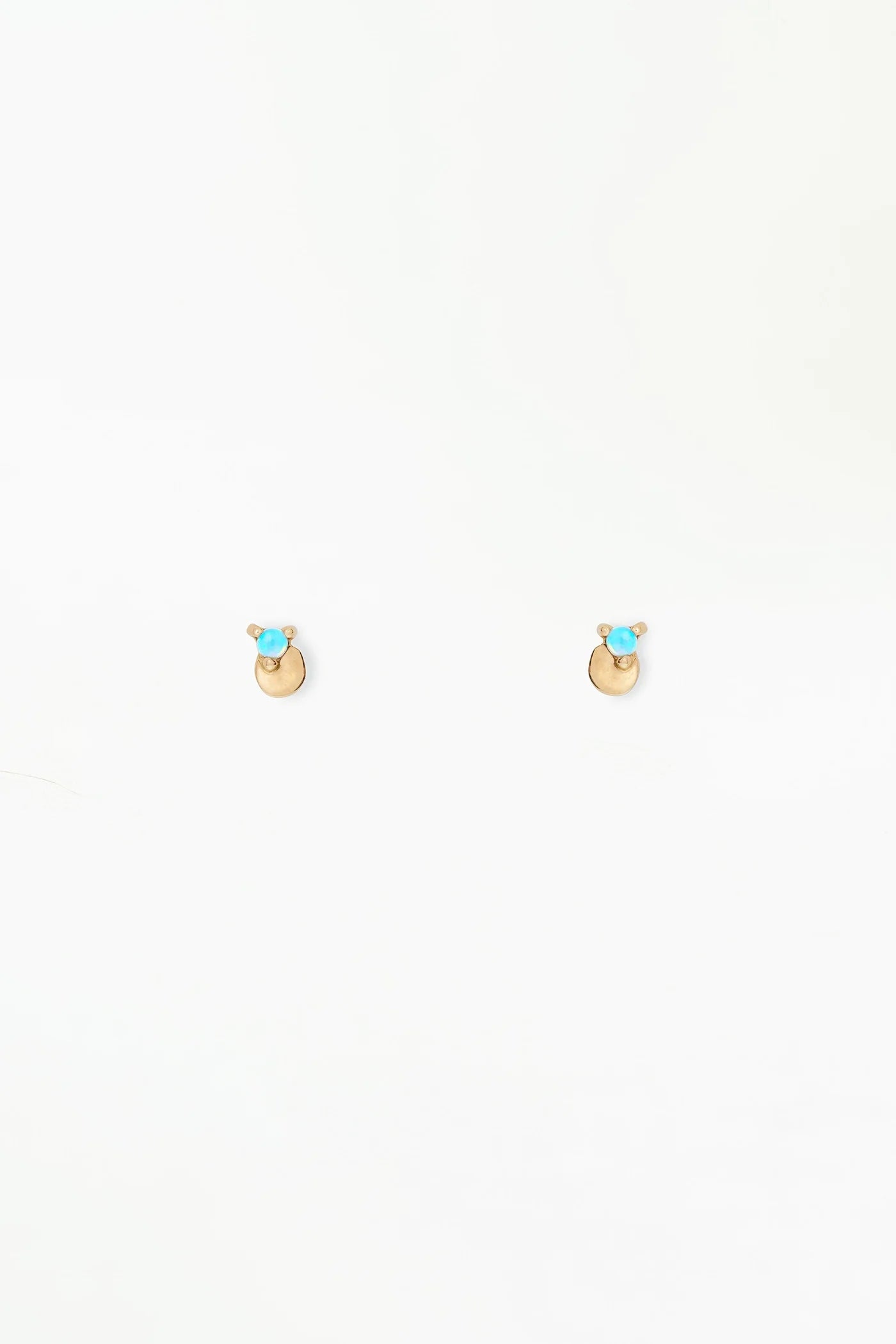 wwake / small disc stud earrings - opal