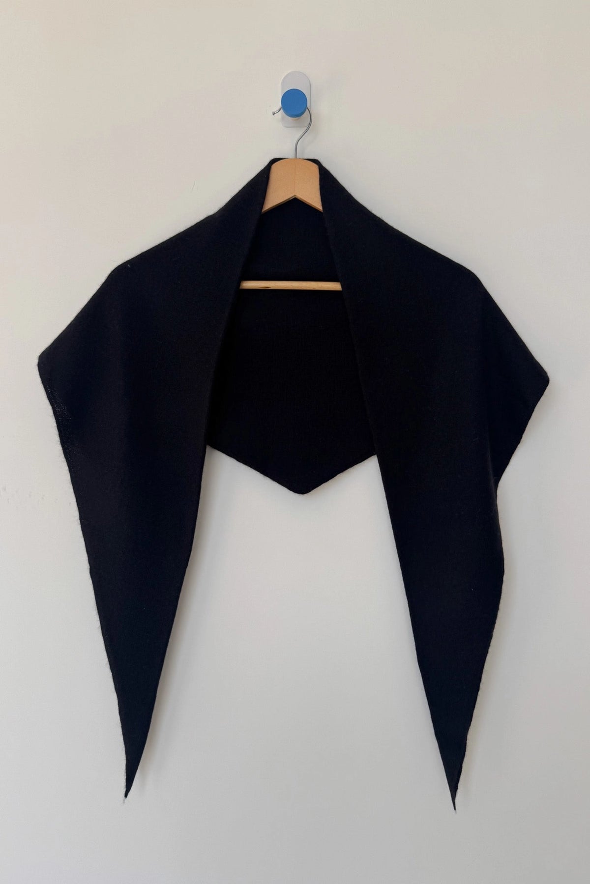 le bon shoppe / cashmere shawl