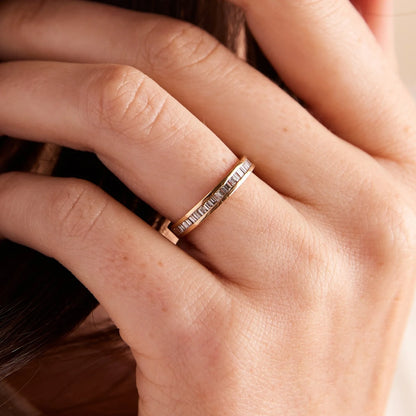 ari ring band - natural diamond