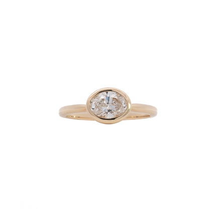elara oval ring - grown diamond