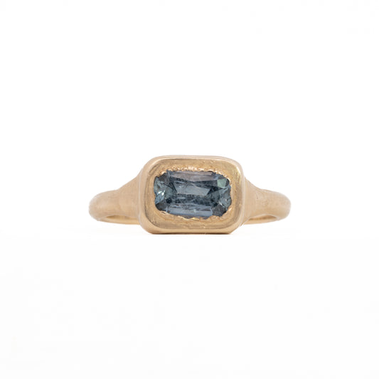 rustic signet ring - umba sapphire