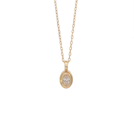 oval stepped-bezel pendant charm - grown diamond