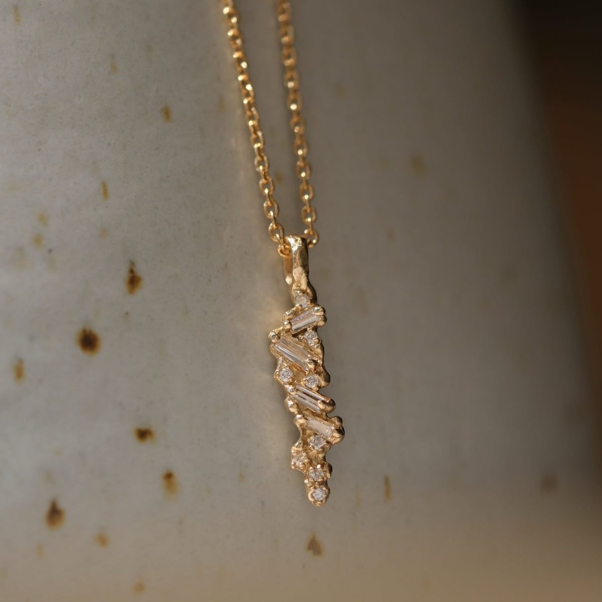 armach mixed scatter pendant necklace I - natural diamond