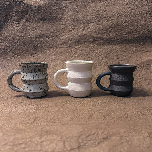 olivia snow / small cappuccino angled mug - dark brown