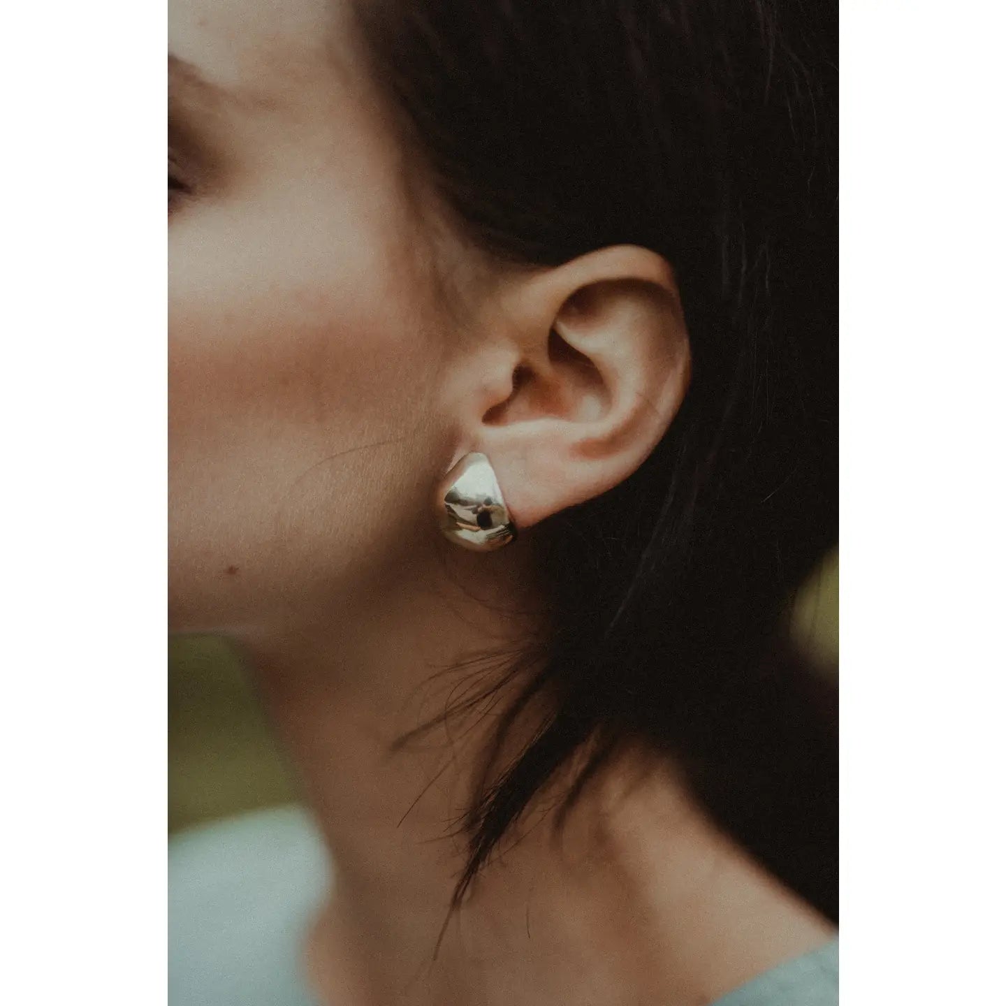 ila stud earrings