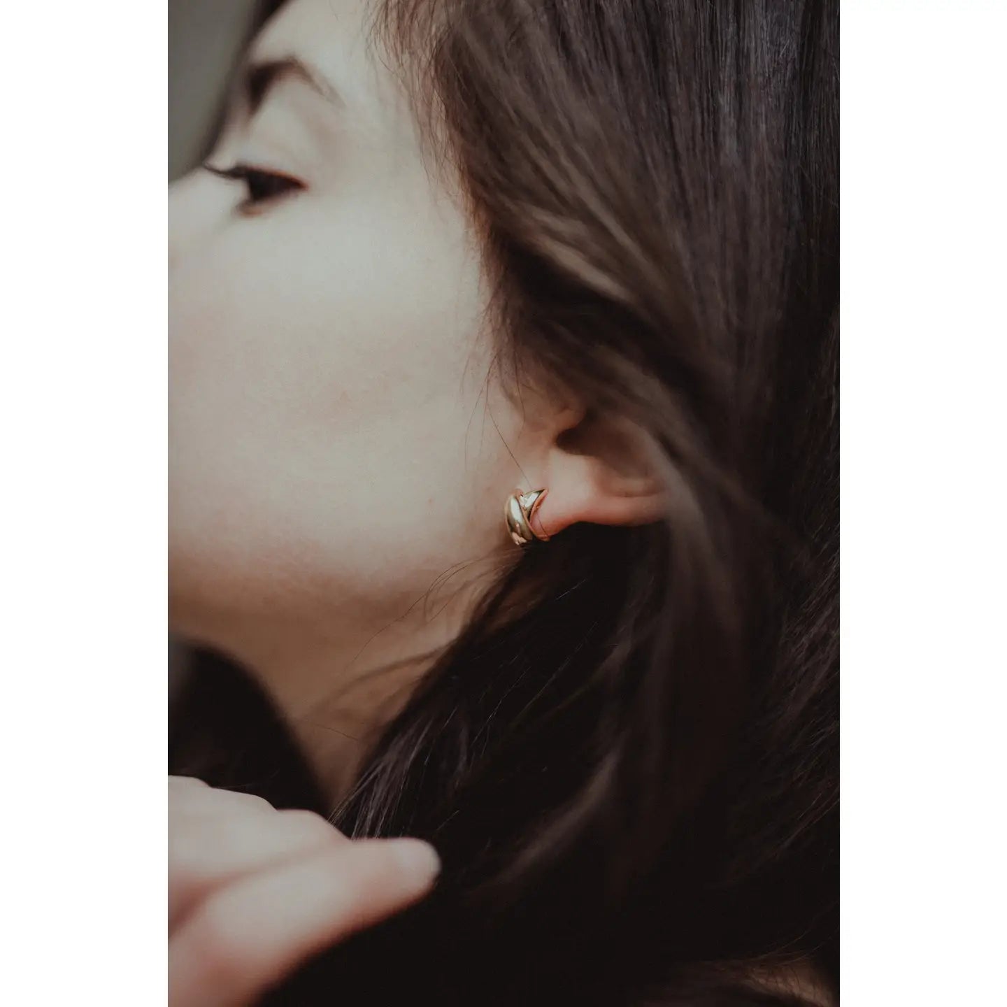 lia stud earrings