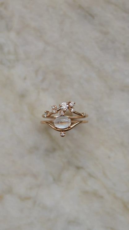wwake / organic triangle brilliant cut diamond ring