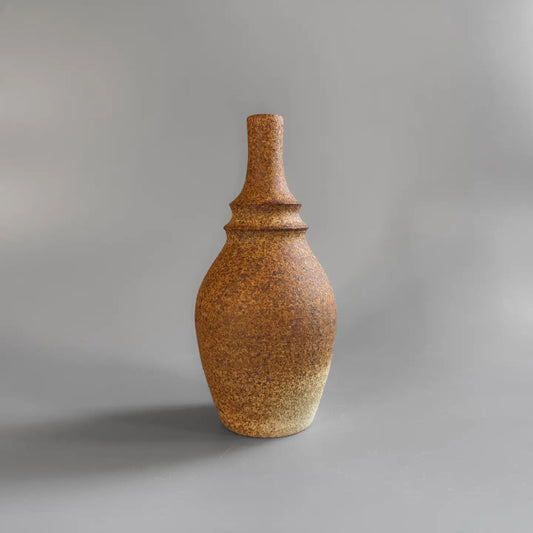 SOMBRA / sandstone bottleneck vase 021