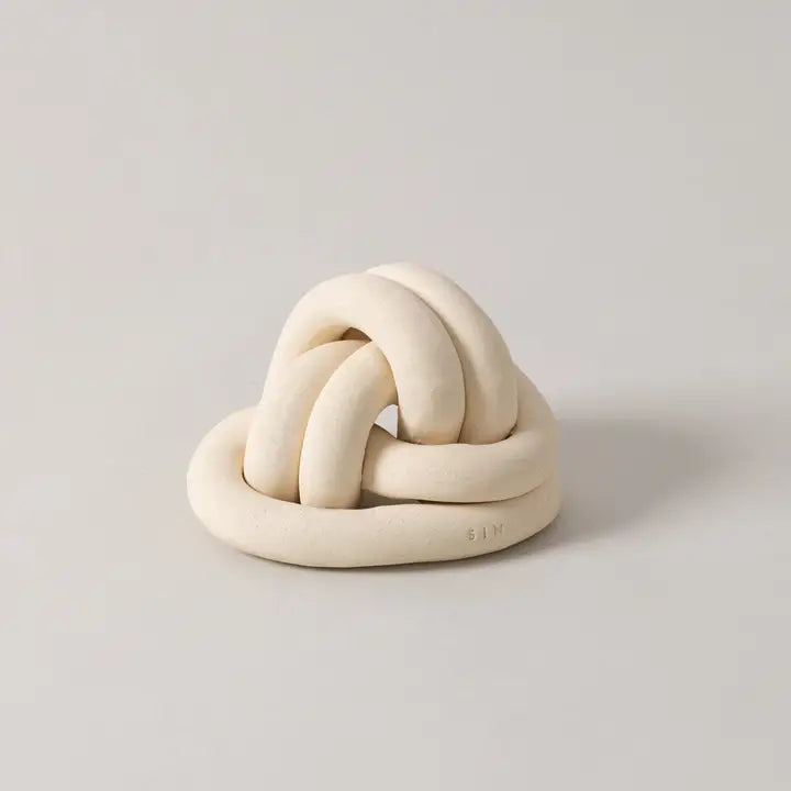 virginia sin / xl fist knot - bone