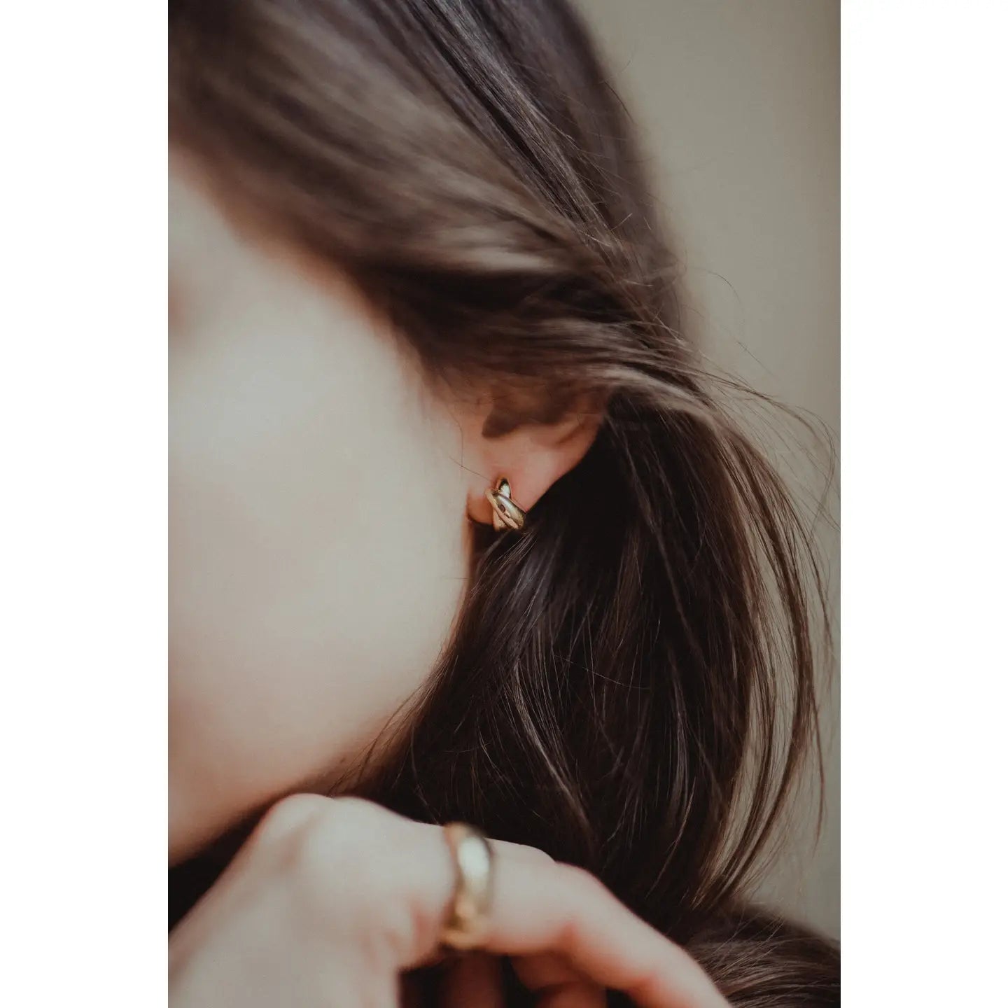 lia stud earrings