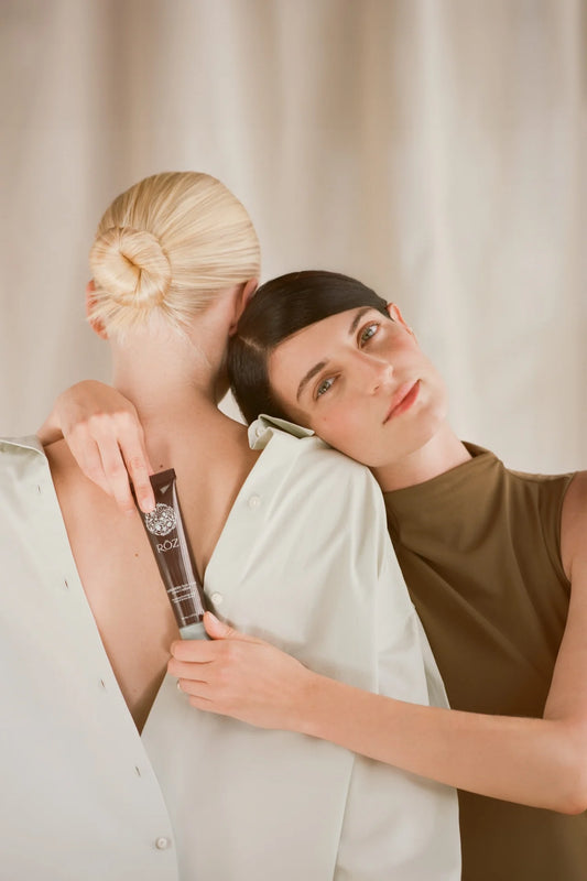 rōz / evergreen style cream