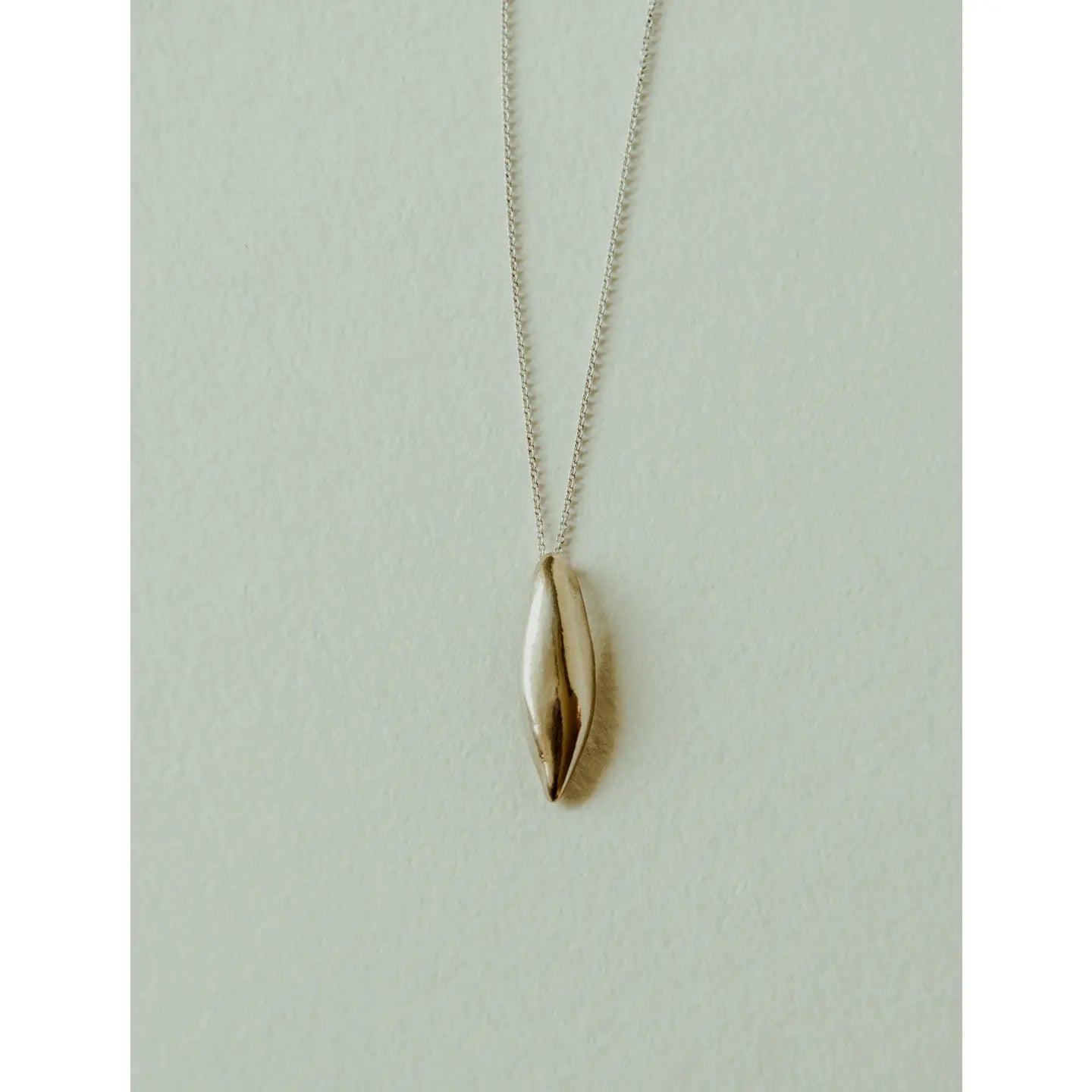 ligne necklace
