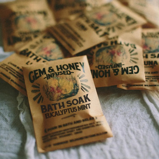wild yonder / gem & honey bath salt soak  - eucalyptus mint