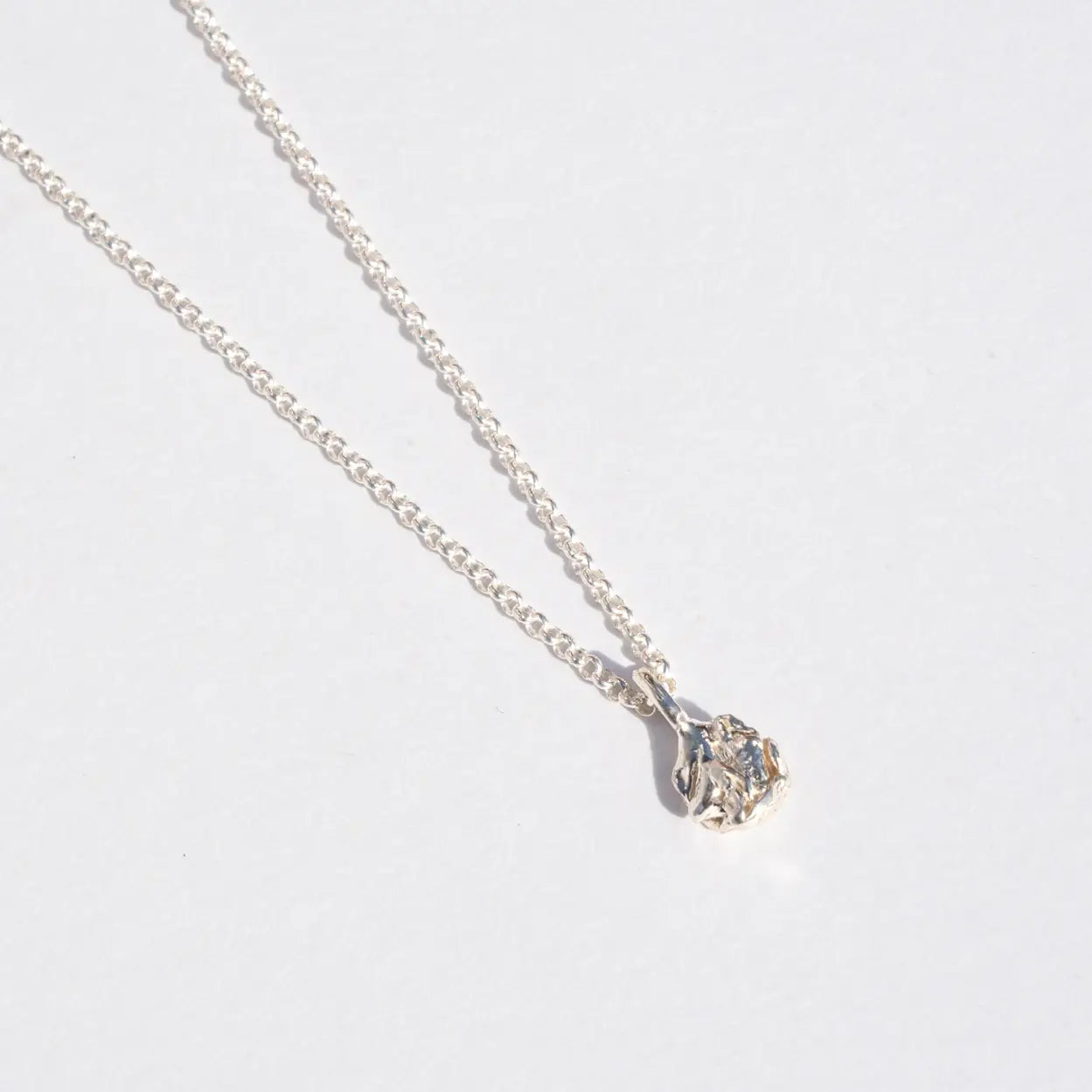 la mer necklace - tiny