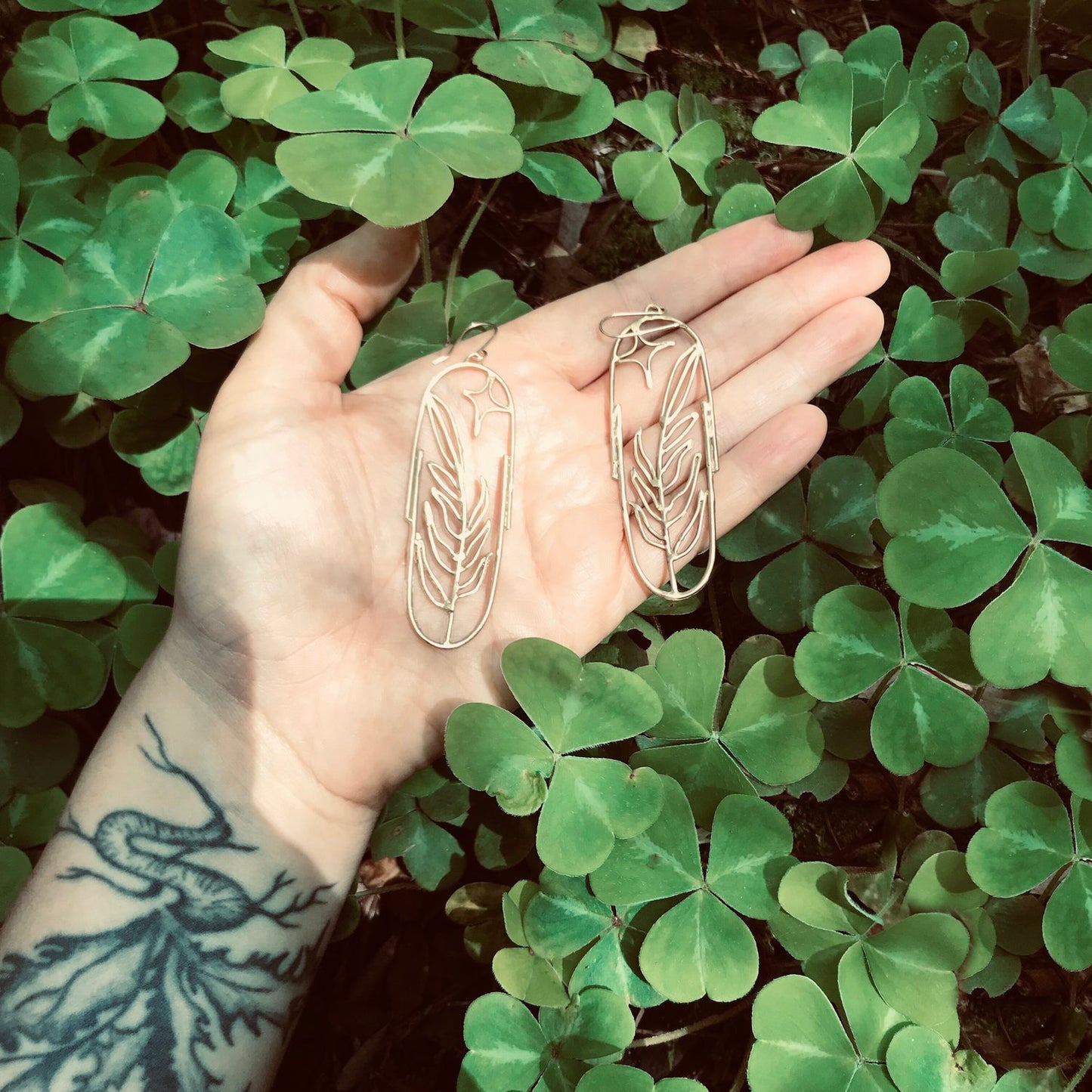 plant magic post earrings