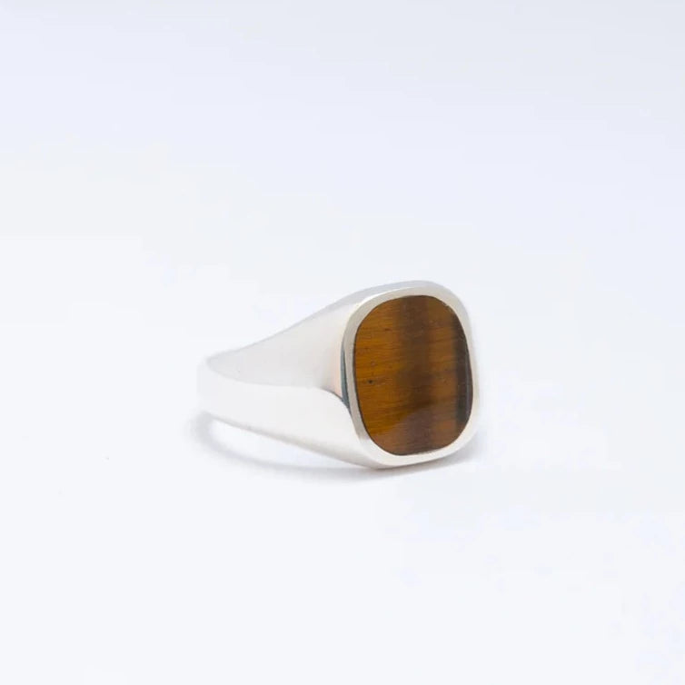 signet ring - tigers eye