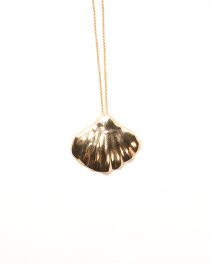 concha necklace