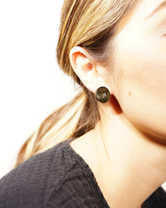 dent earrings
