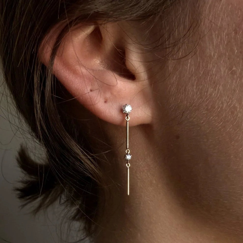 jack + g / double wisp stud earring - single