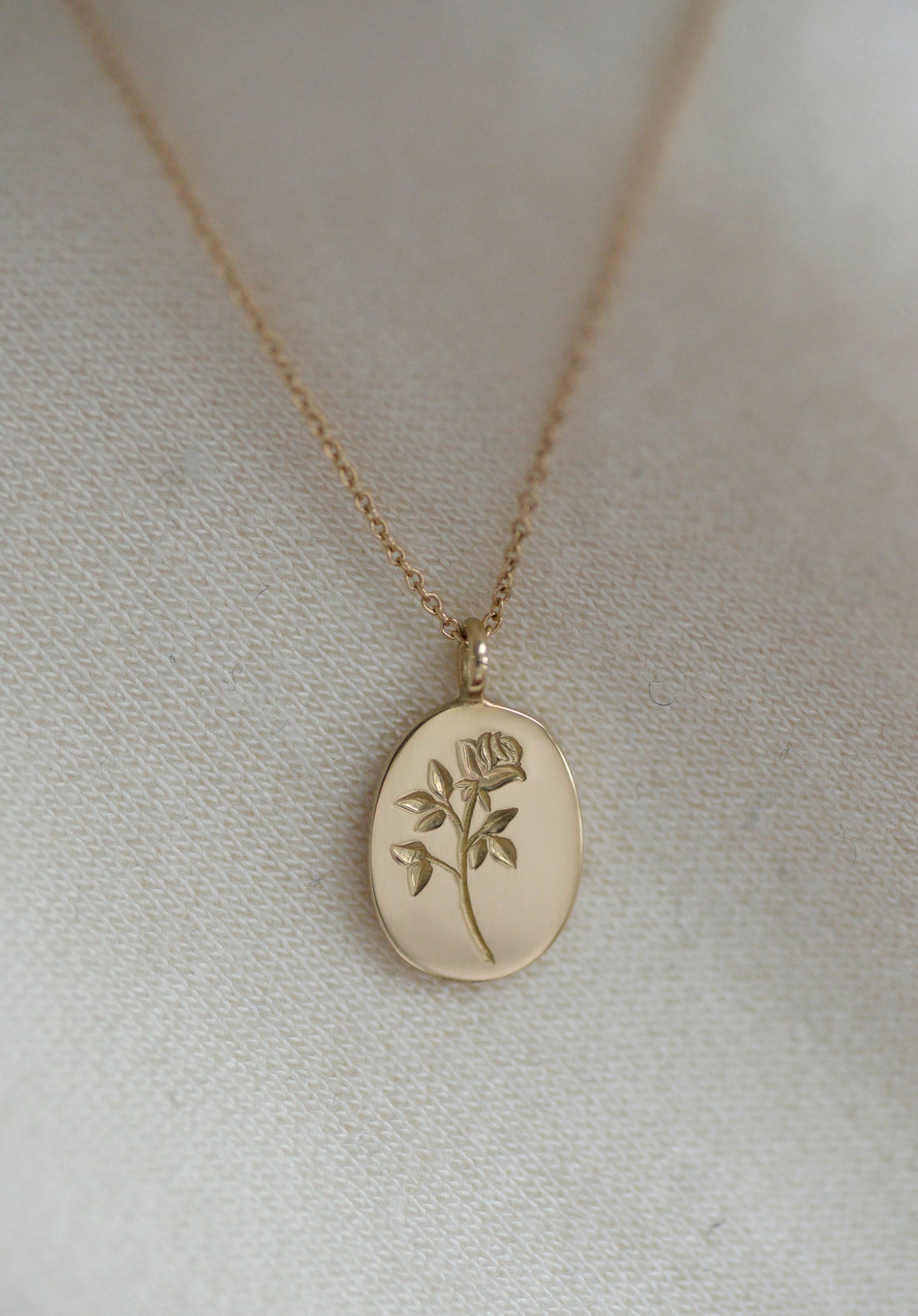 gold pendant necklace - garden rose
