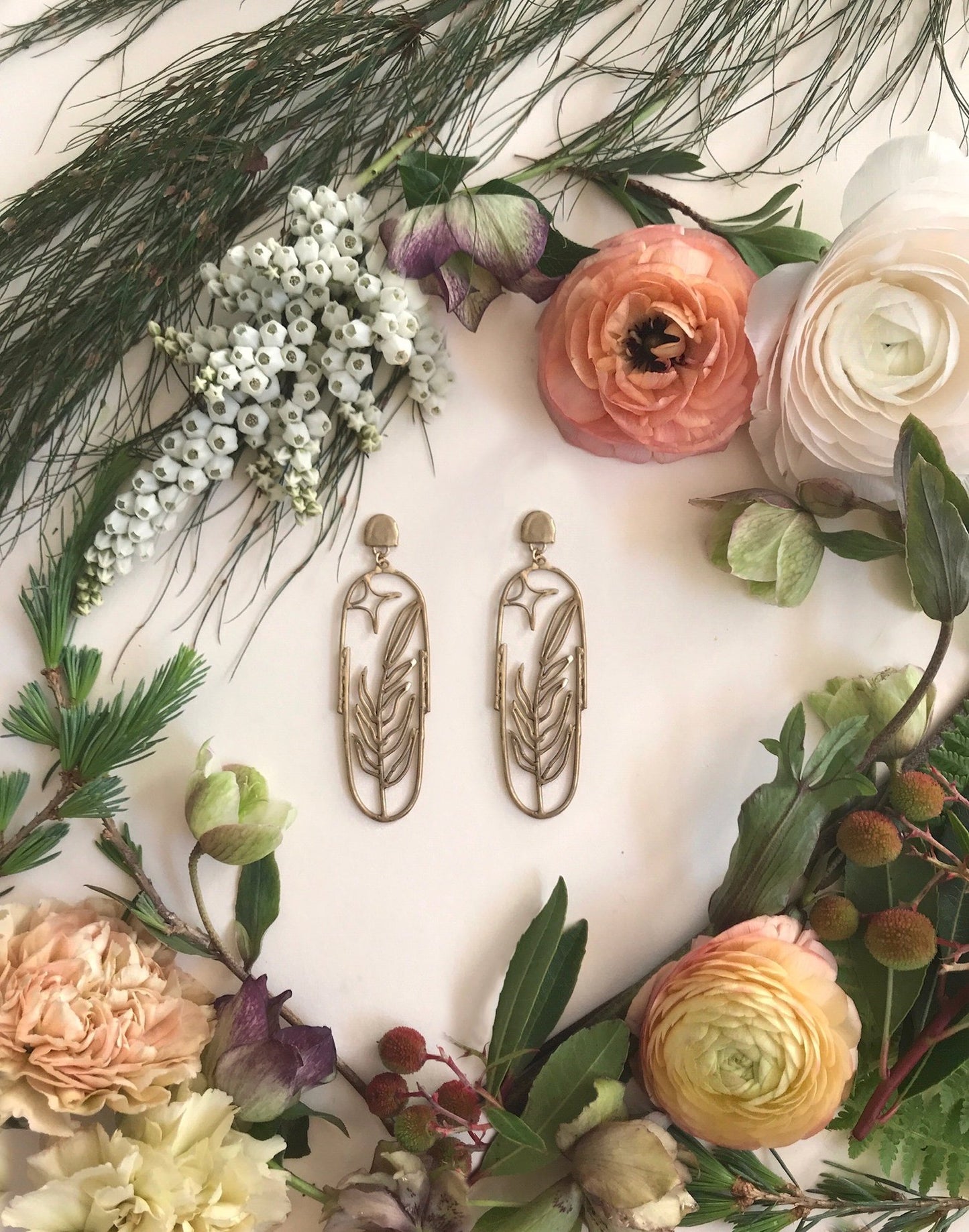 plant magic post earrings