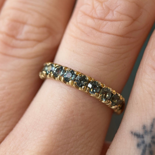 euro band ring - light teal sapphire