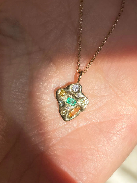 vert vitrail pendant necklace