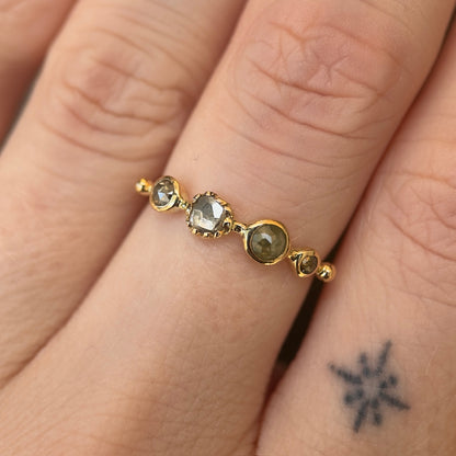 simple ring band - diamond