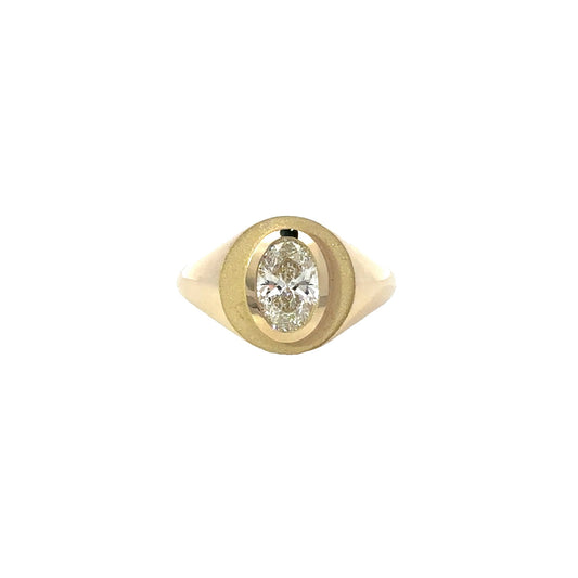 oval signet ring - grown diamond