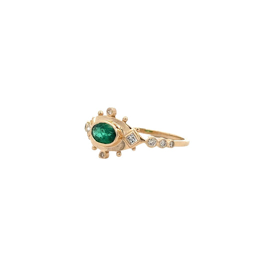 emerald & diamond eye ring