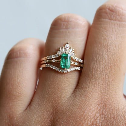 aurora emerald-cut crown ring - grown diamond