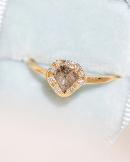 petit poivre ring - natural diamond