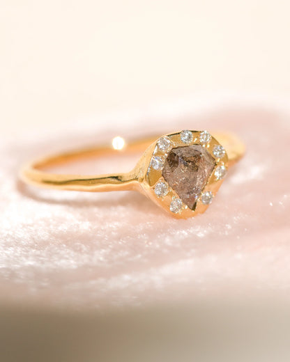 petit poivre ring - natural diamond