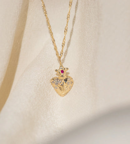 sacré cœur pendant necklace