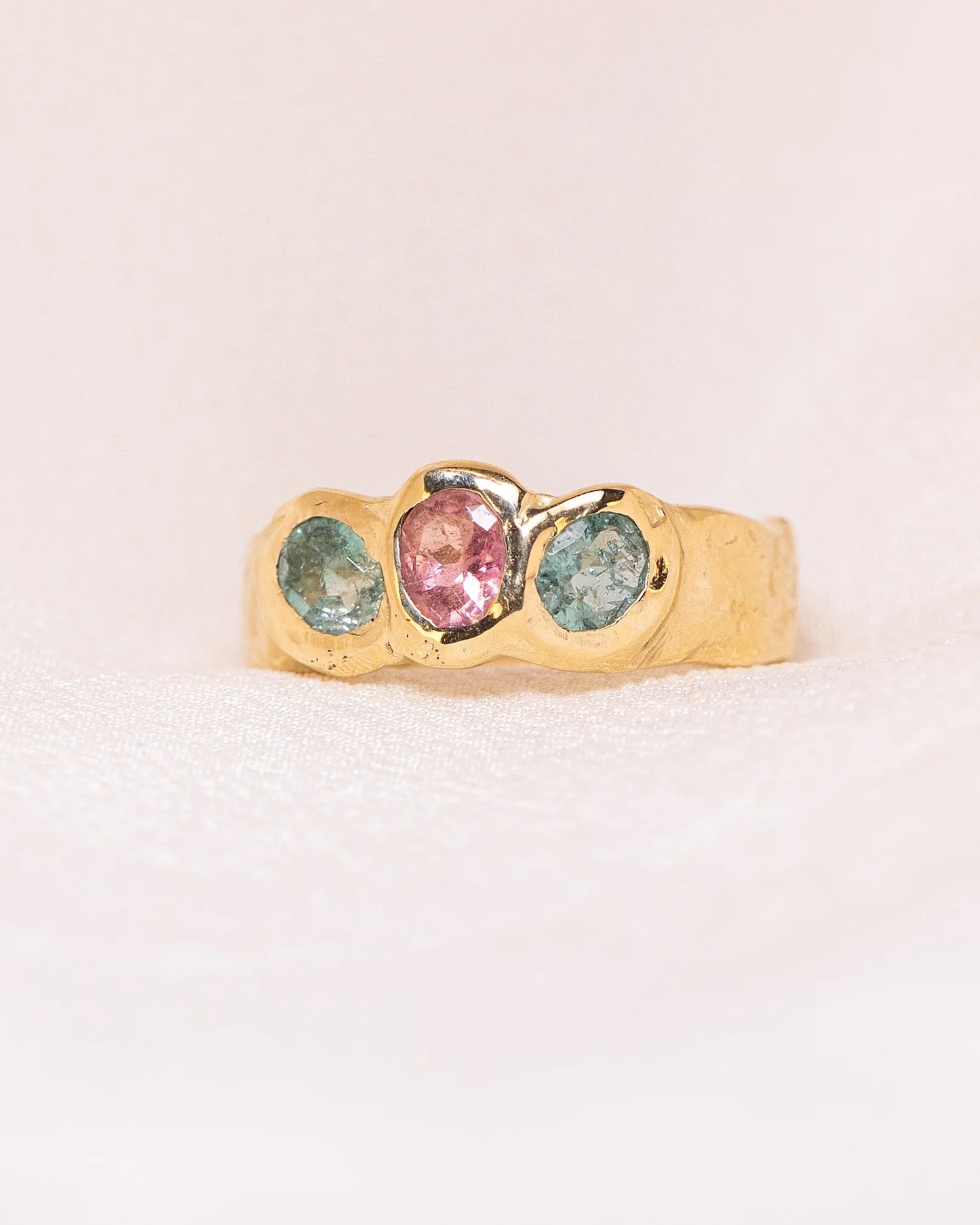 les trois tourmalines band